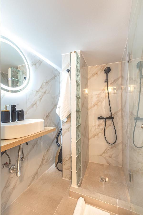 Aegean Pearl Apartment Piraeus Bagian luar foto